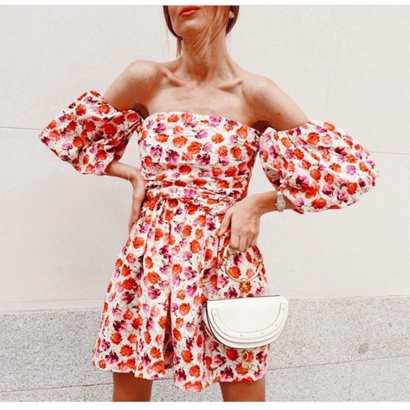 Zara Dresses & Skirts - Zara blogger fav floral Shoulder Mini Dress belt